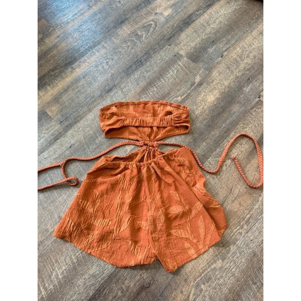 Romper - Picture 2 of 3